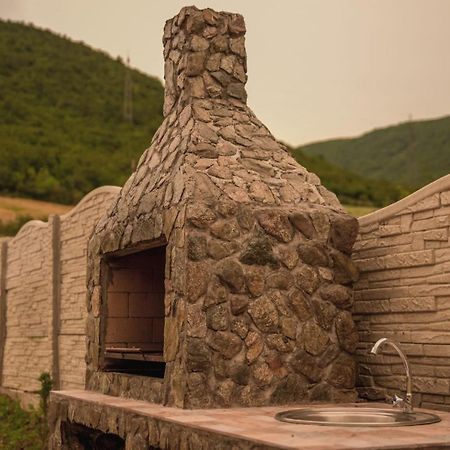 Cabana Varad Coronini Moldova Veche ภายนอก รูปภาพ