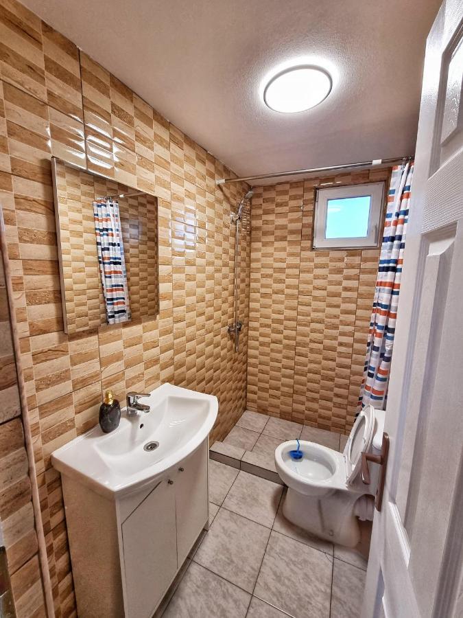 Cabana Varad Coronini Moldova Veche ภายนอก รูปภาพ