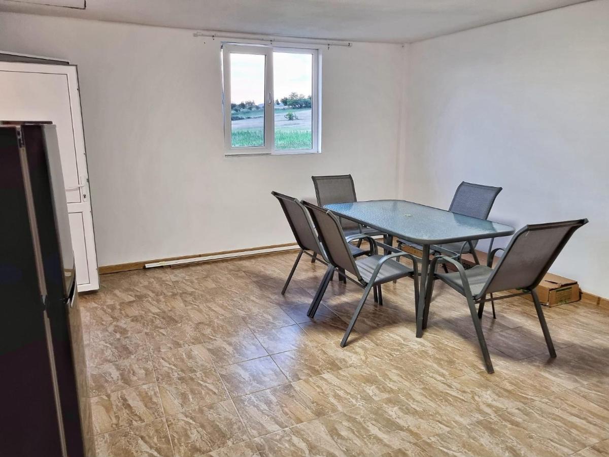 Cabana Varad Coronini Moldova Veche ภายนอก รูปภาพ