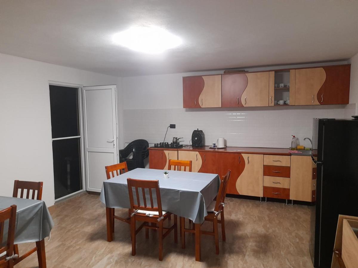 Cabana Varad Coronini Moldova Veche ภายนอก รูปภาพ