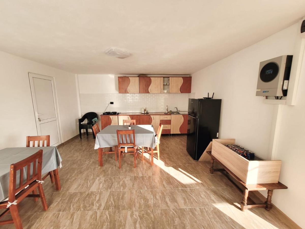 Cabana Varad Coronini Moldova Veche ภายนอก รูปภาพ