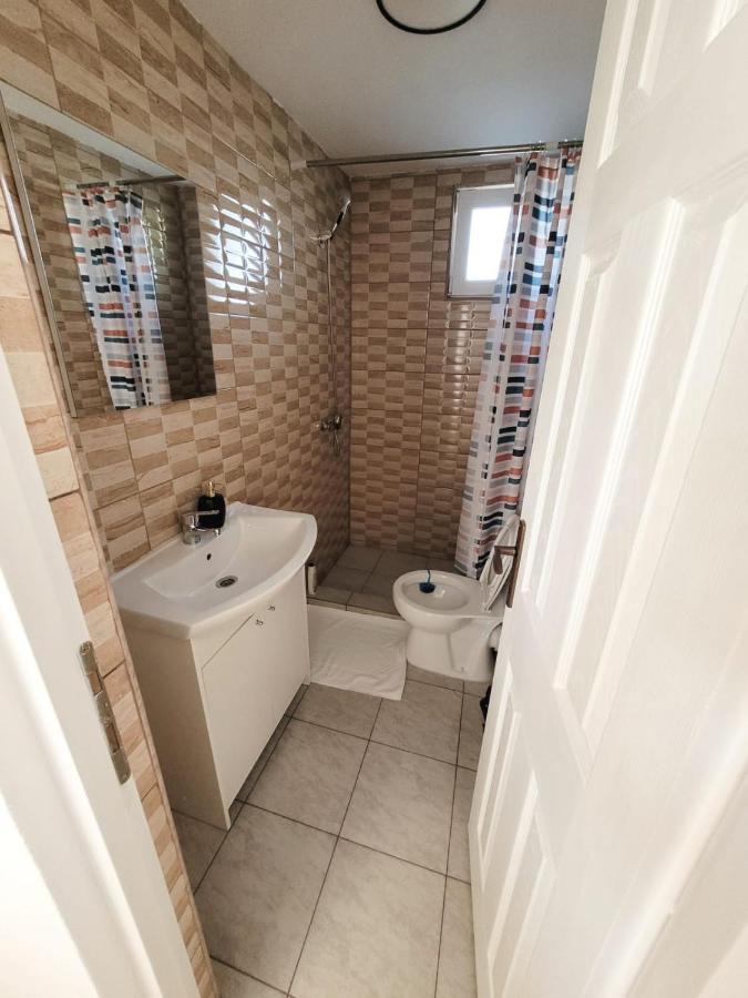 Cabana Varad Coronini Moldova Veche ภายนอก รูปภาพ