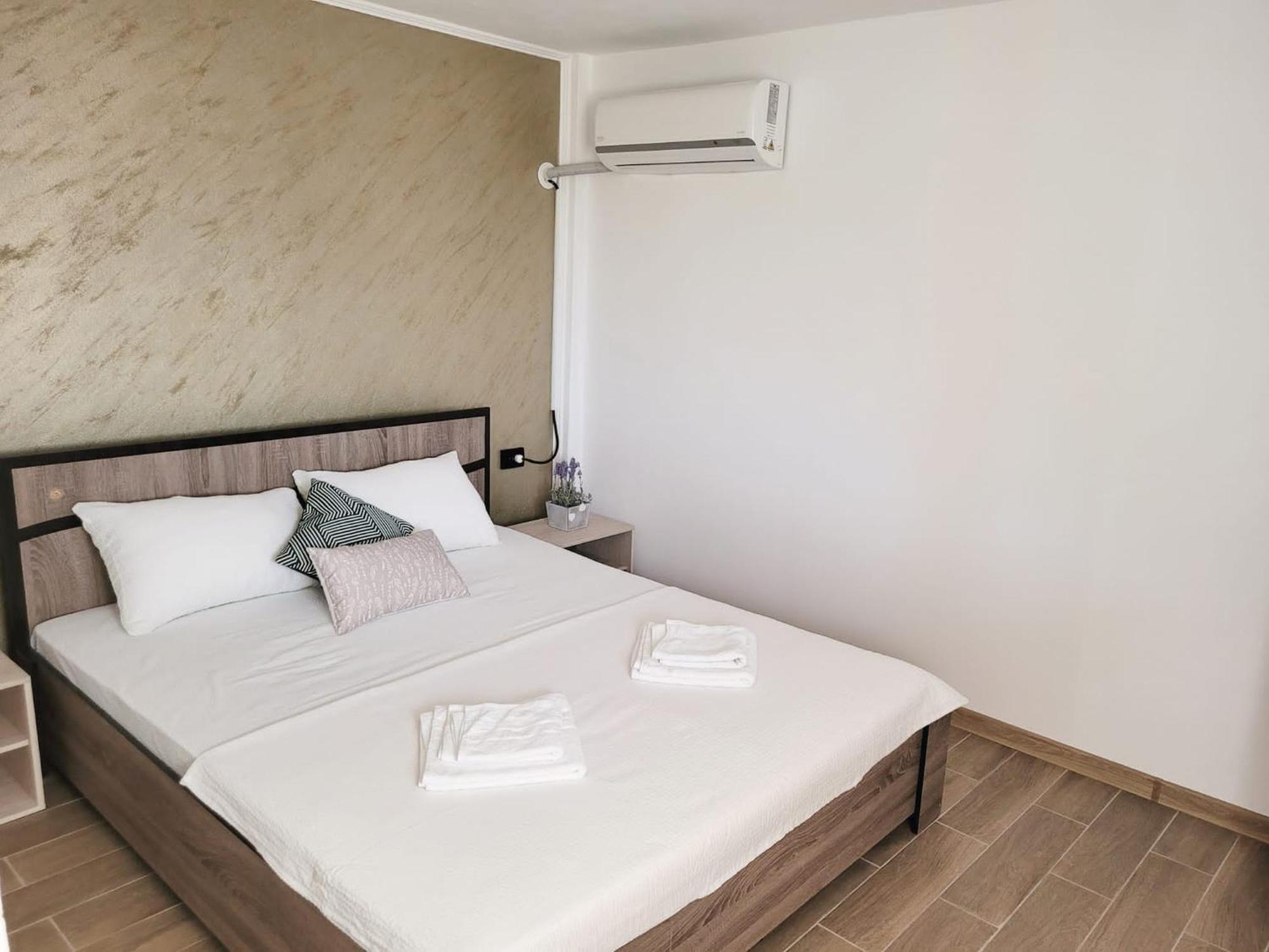 Cabana Varad Coronini Moldova Veche ภายนอก รูปภาพ